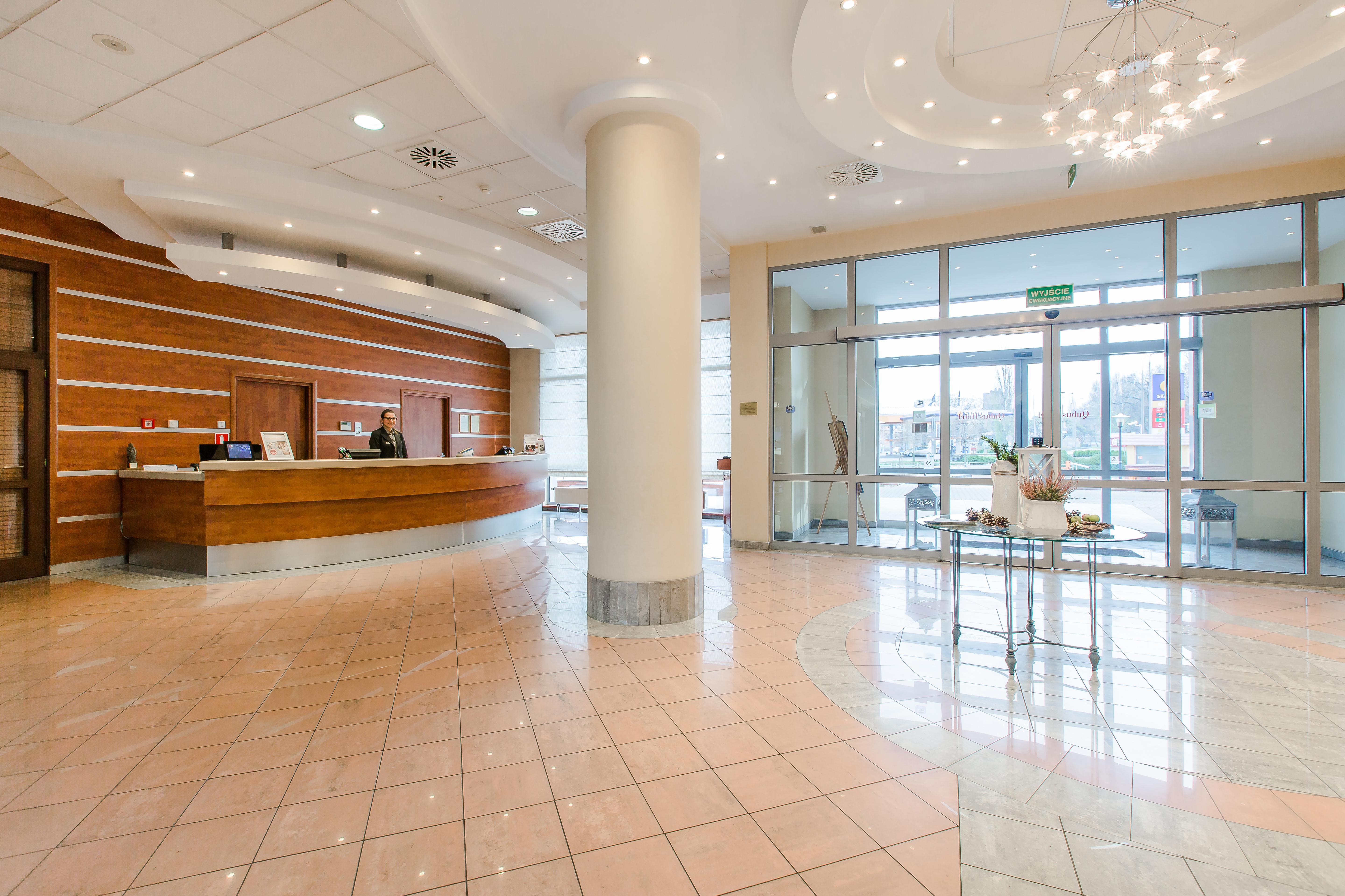 Qubus Hotel Glogow Dış mekan fotoğraf