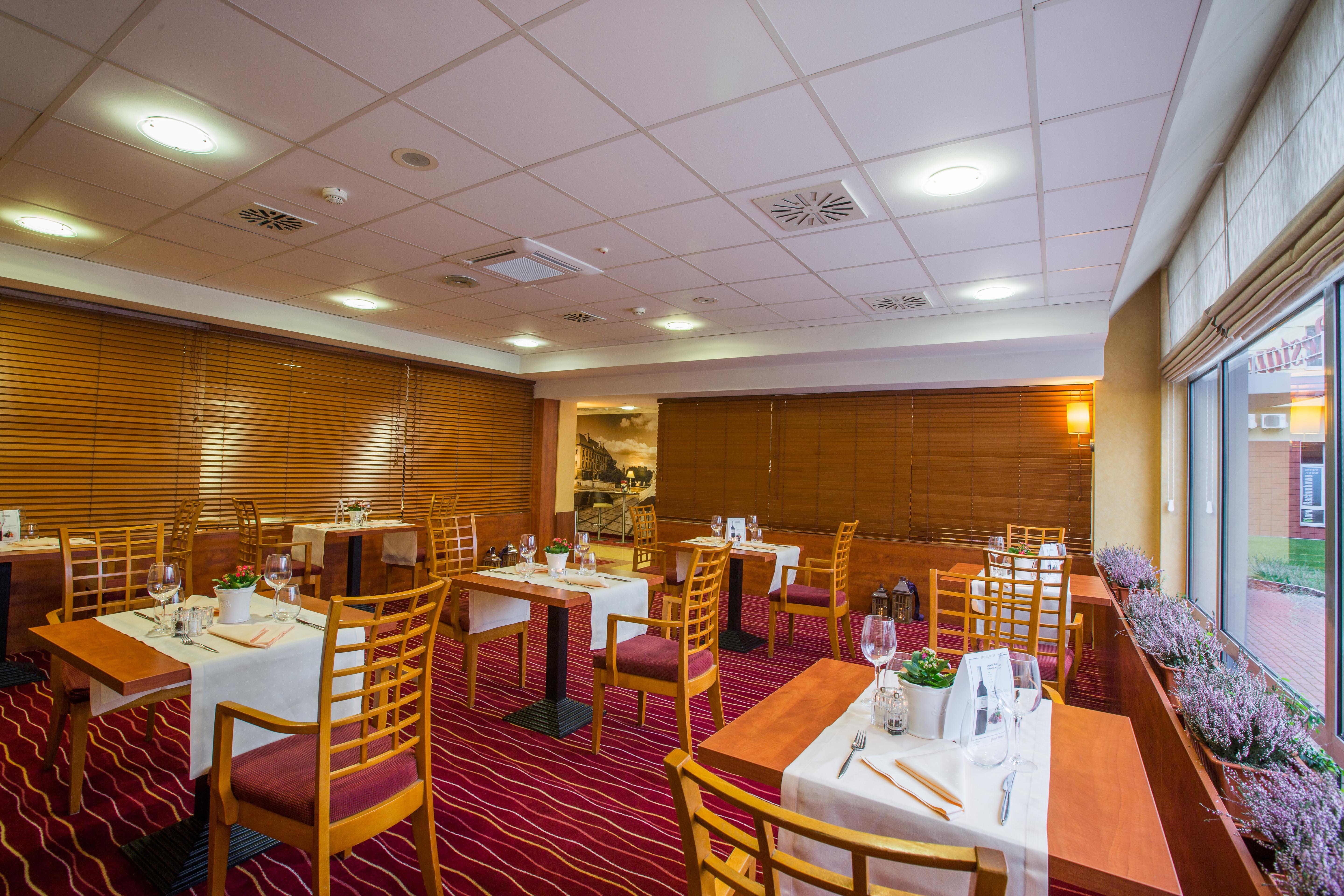 Qubus Hotel Glogow Dış mekan fotoğraf