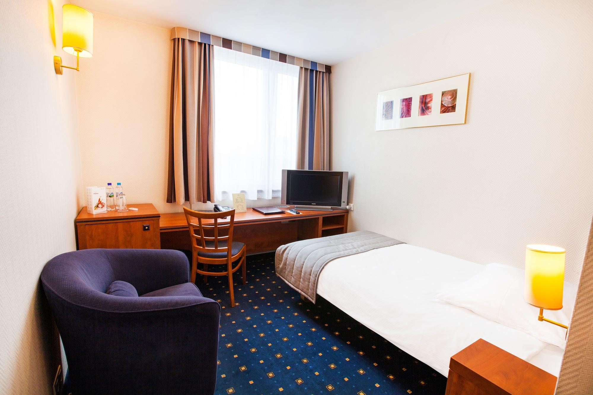 Qubus Hotel Glogow Dış mekan fotoğraf